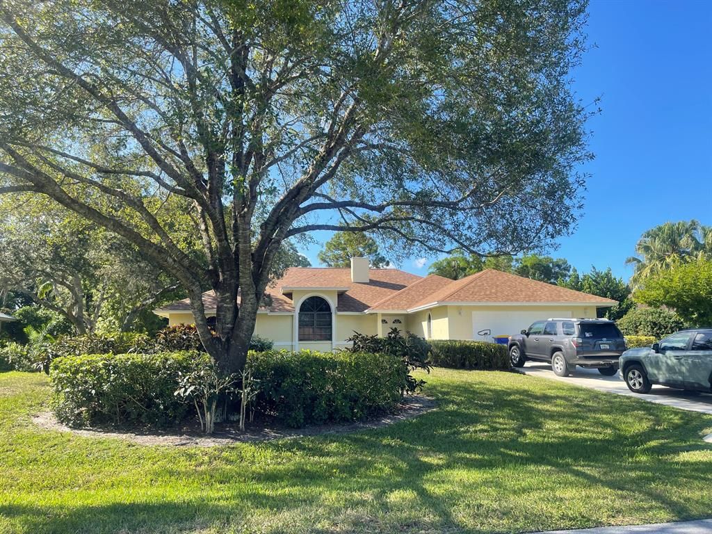 Photo of 1663 SW Gregor Way, Stuart, FL 34997 (MLS # R10843030)