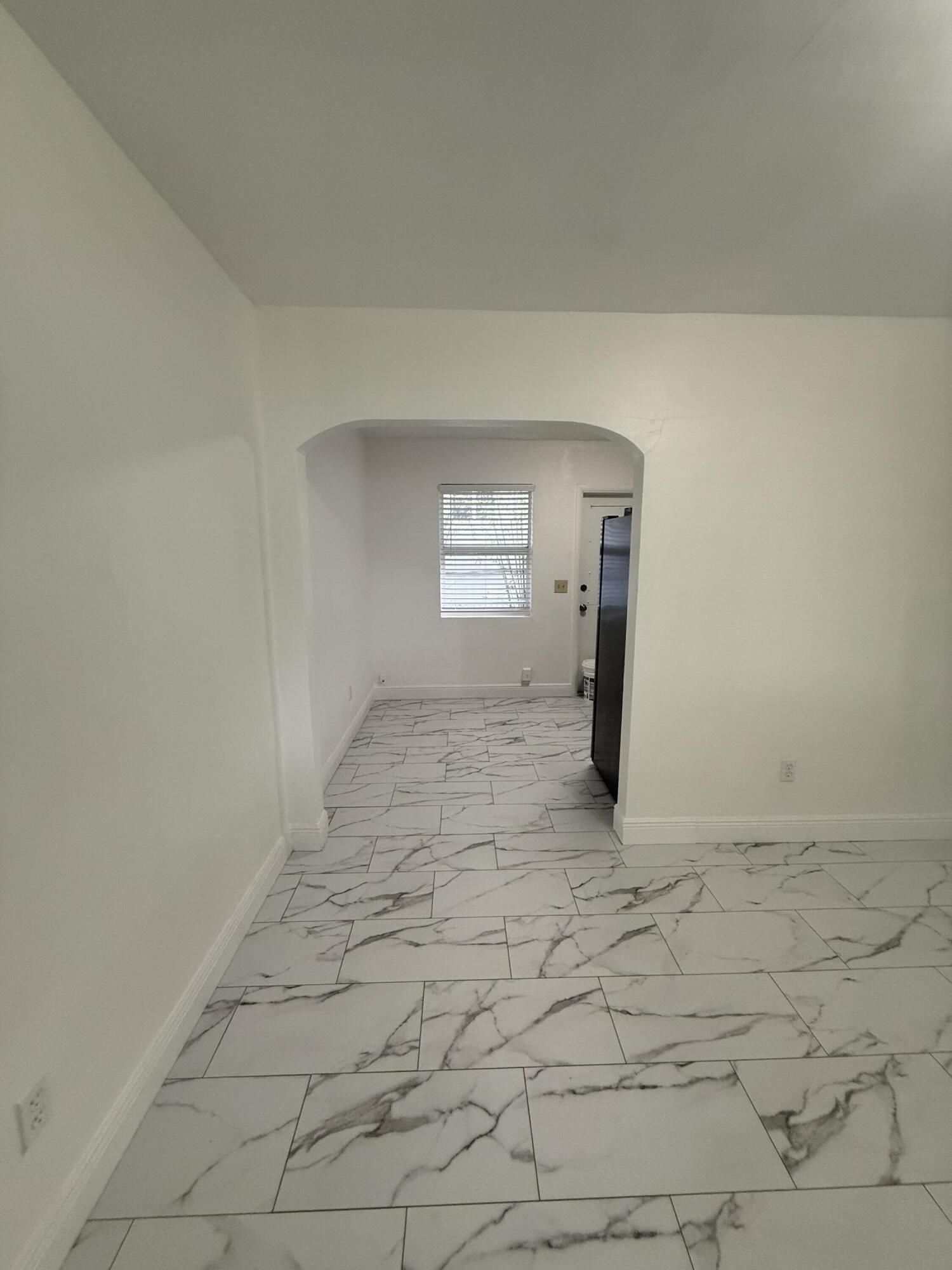 LAKE WORTH TOWN OF - Residential Lease