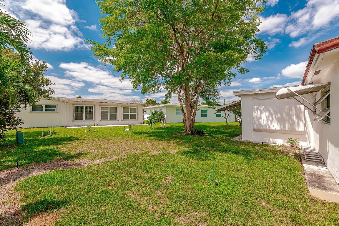 Paradise Gardens Sec 4 76 - Residential