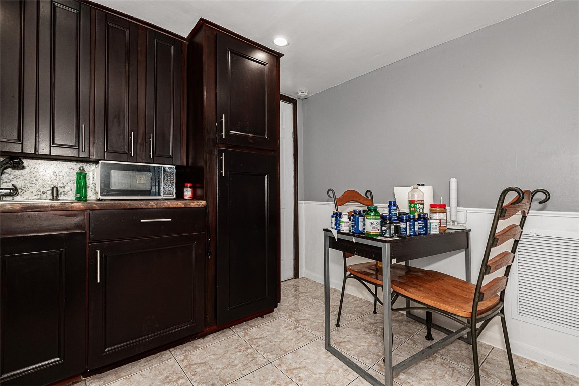 Paradise Gardens Sec 4 76 - Residential