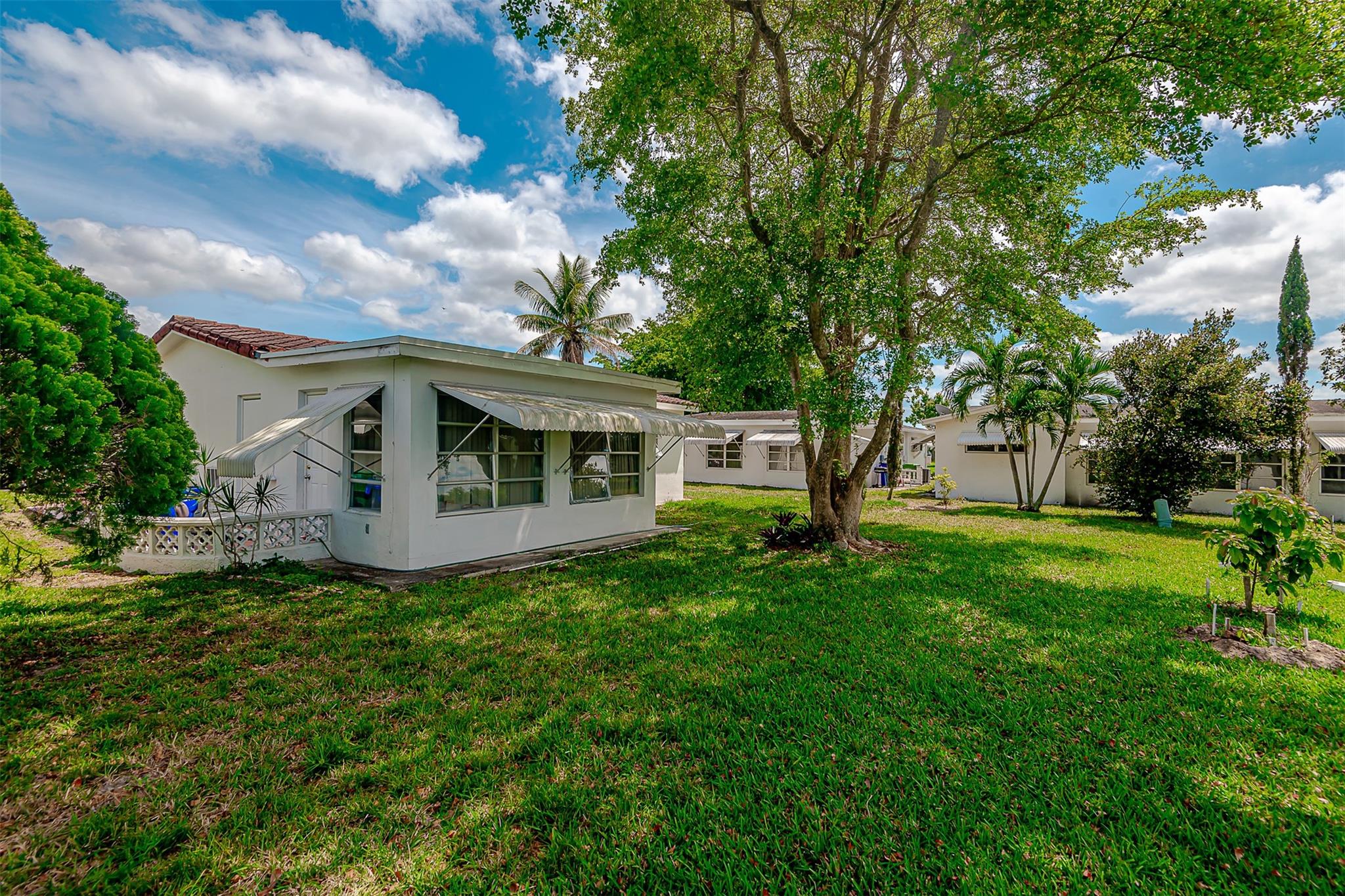 Paradise Gardens Sec 4 76 - Residential