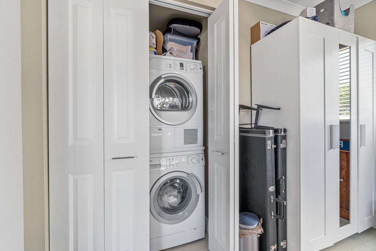 HAMPTON HOUSE - Residential