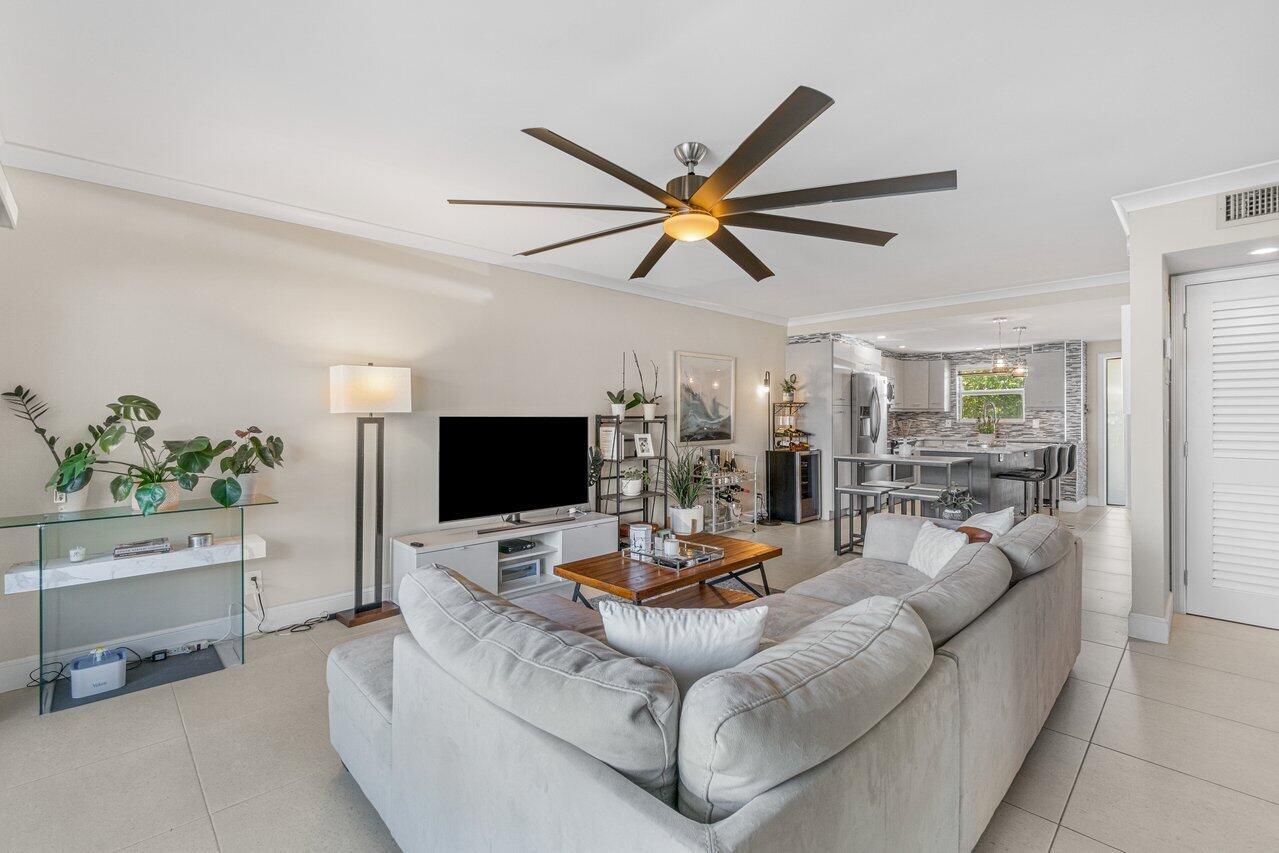 HAMPTON HOUSE - Residential