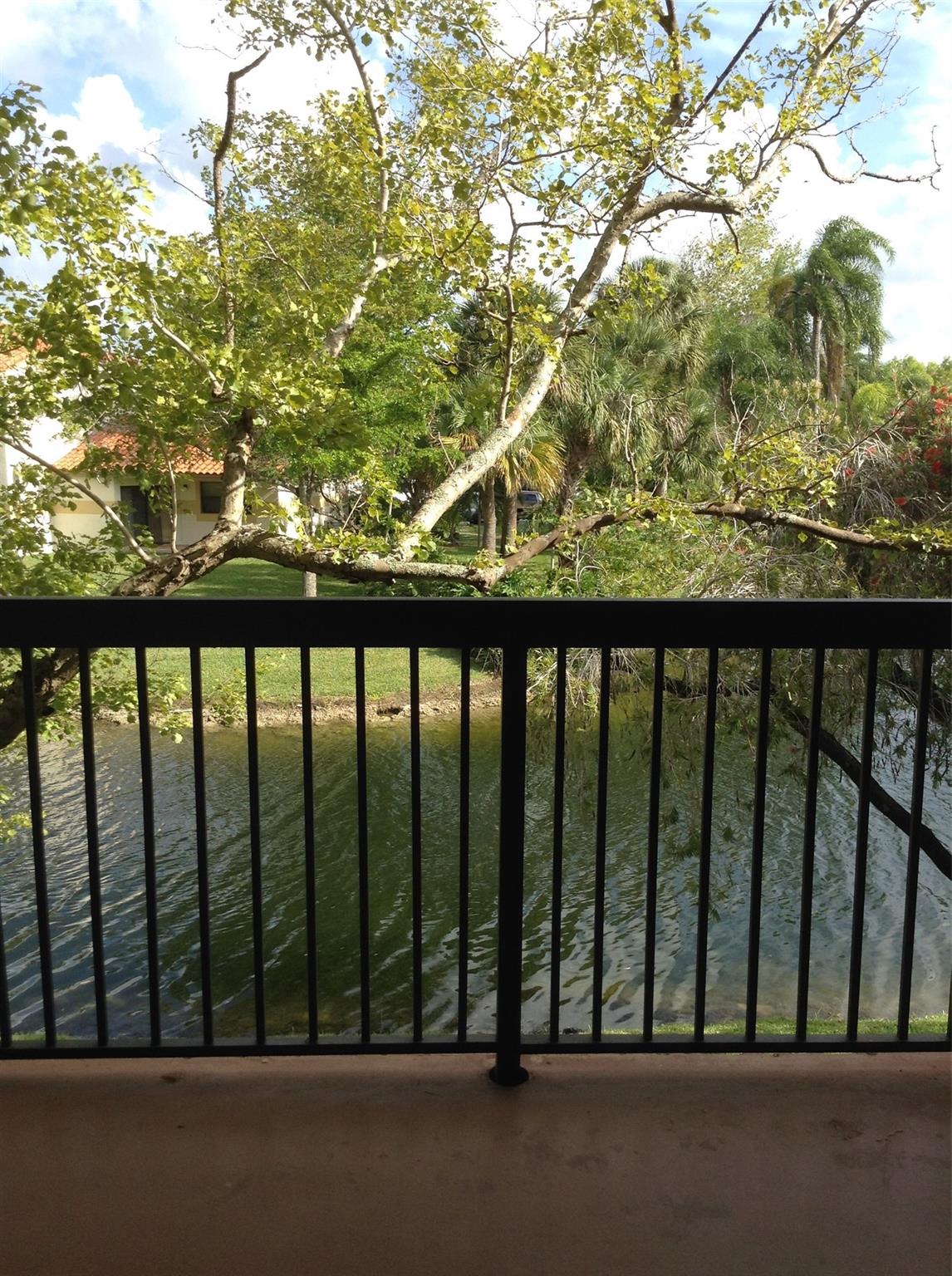 VILLAS DE VENEZIA - Residential Lease