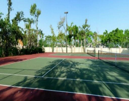 VILLAS DE VENEZIA - Residential Lease