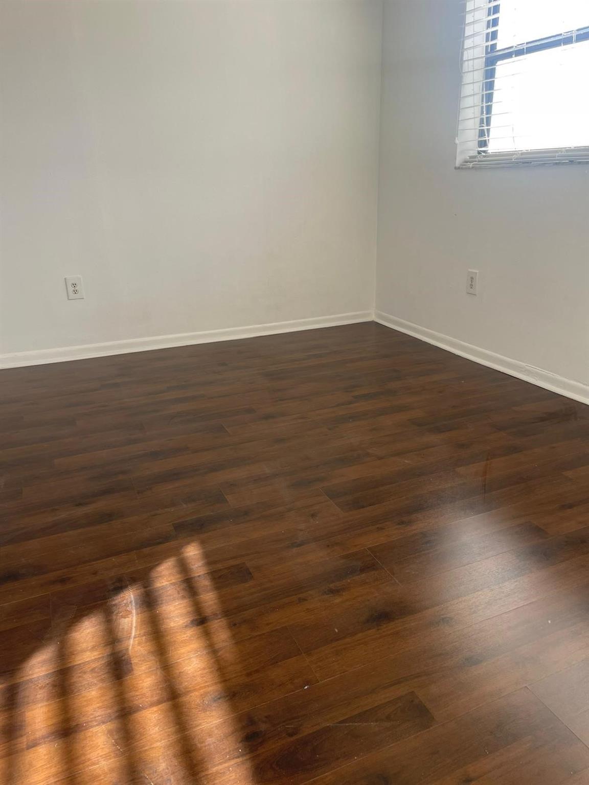 VILLAS DE VENEZIA - Residential Lease