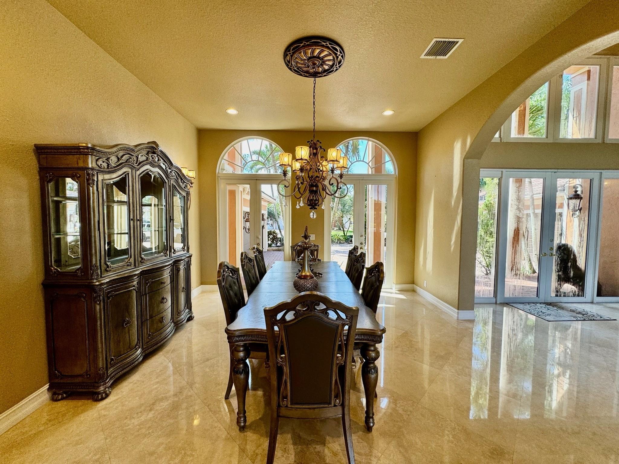 12481 N STONEBROOK CR