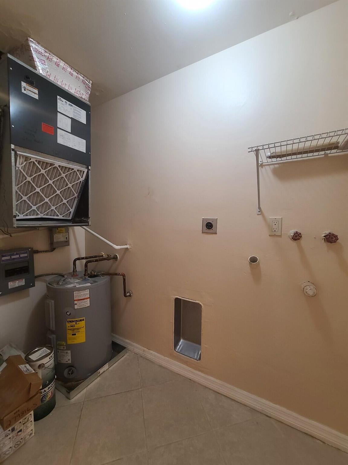 FOREST GLEN - Residential Lease