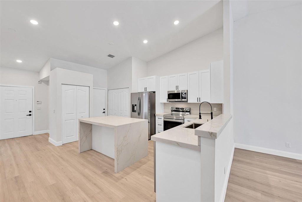 Photo of 8402 Logia Circle, Boynton Beach, FL 33472 (MLS # F10526316)