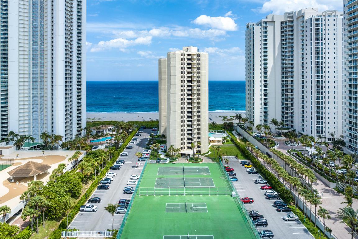 Phoenix Towers - Residential