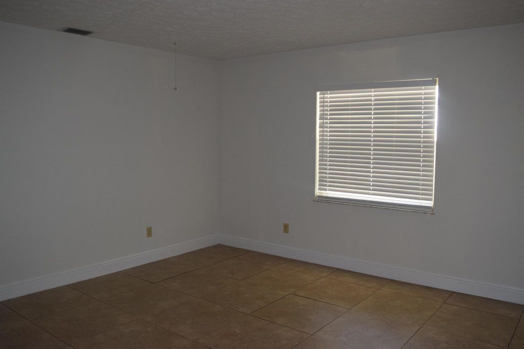 Photo of 509 El Rancho Drive #B, Fort Pierce, FL 34950 (MLS # R11015564)