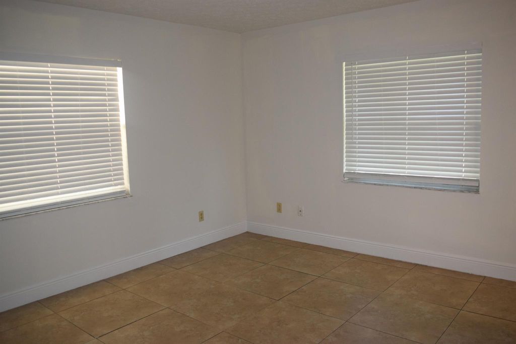 Photo of 509 El Rancho Drive #B, Fort Pierce, FL 34950 (MLS # R11015564)
