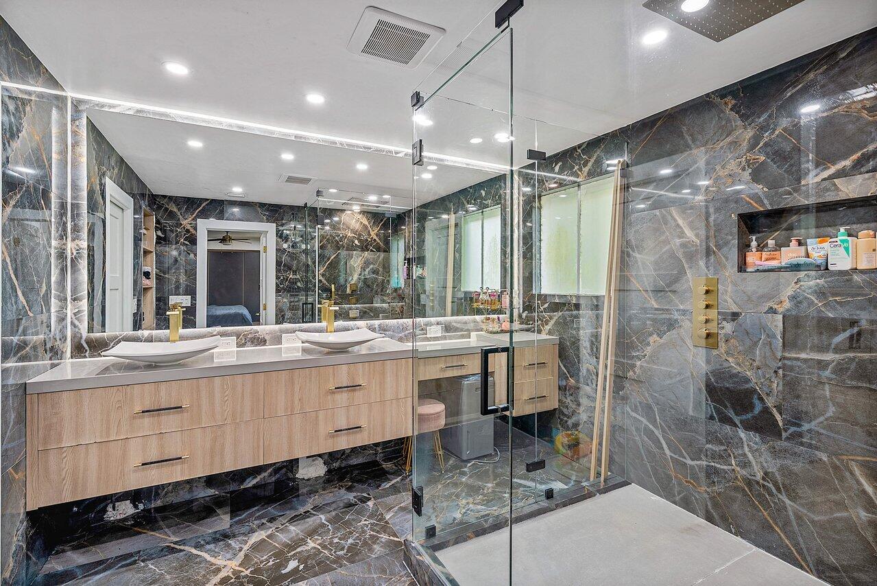 The Vistas - Residential