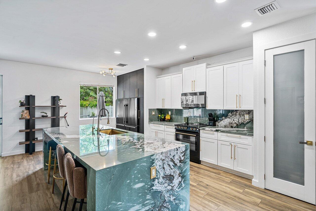 The Vistas - Residential