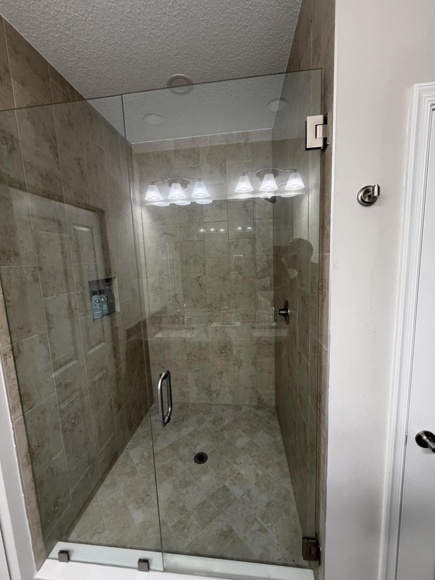 View photos, virtual tours, details... 4773 N Longwood Lake Square