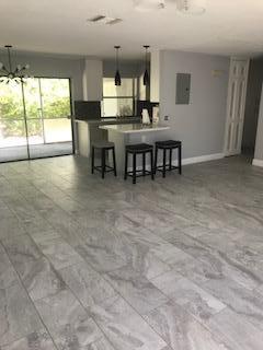 CHATELAINE - Residential Lease