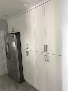 CHATELAINE - Residential Lease