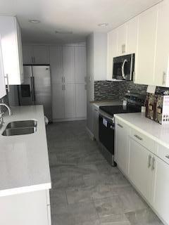 CHATELAINE - Residential Lease