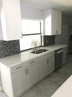 CHATELAINE - Residential Lease