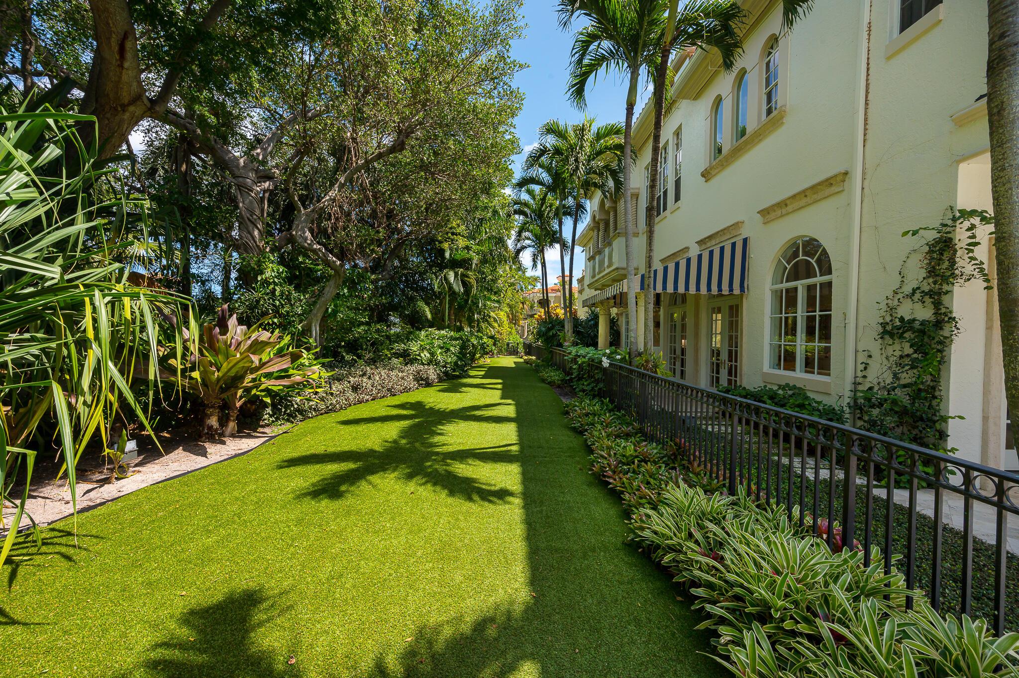 ADDISON ESTATES - Residential