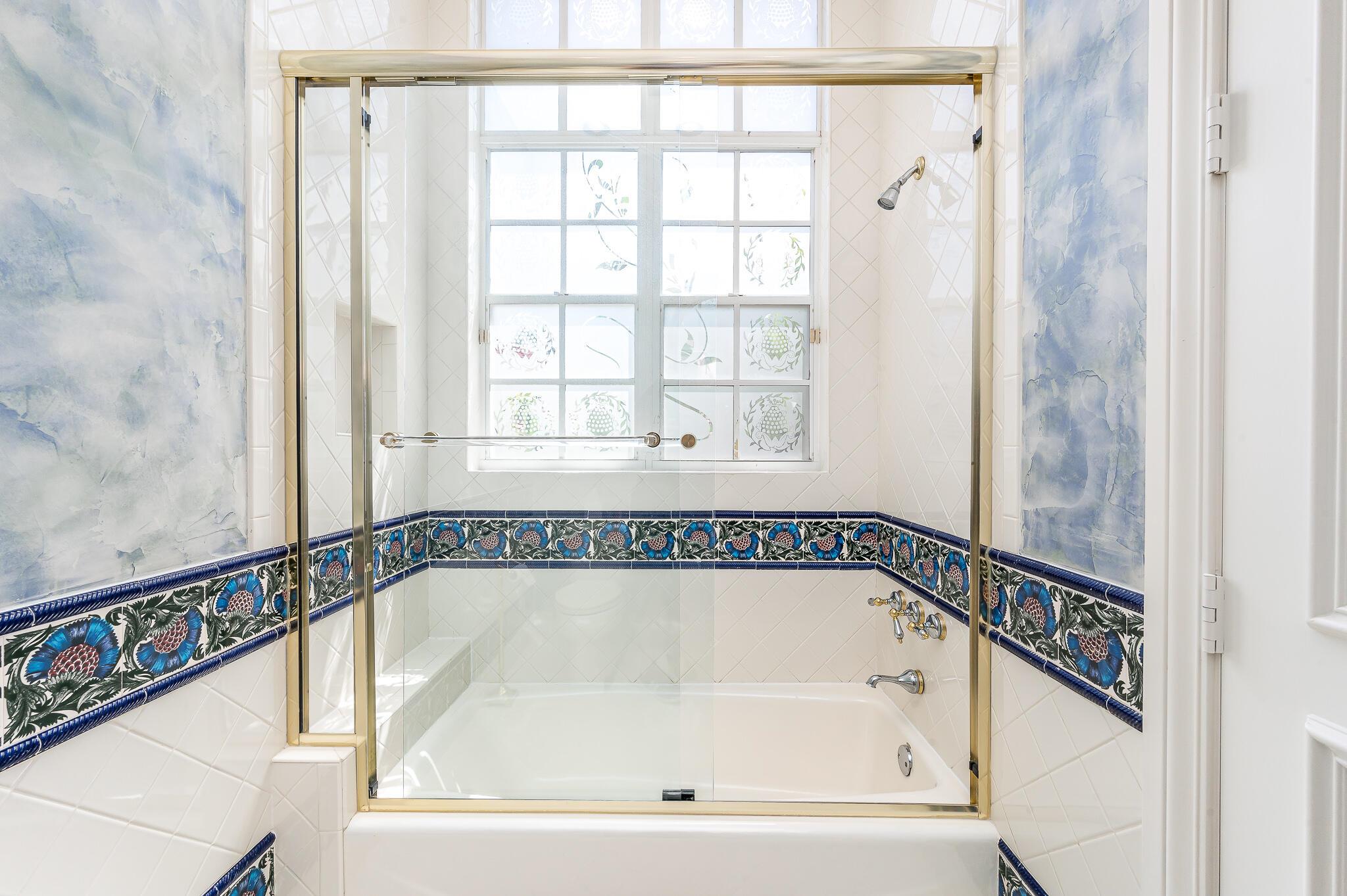 ADDISON ESTATES - Residential