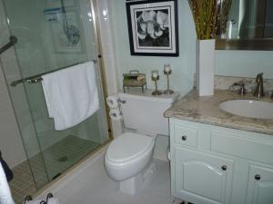 LAKEWOOD MIDRISE CONDO - Residential Lease