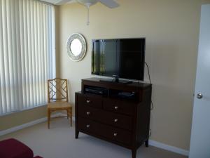 LAKEWOOD MIDRISE CONDO - Residential Lease