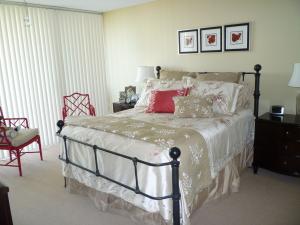 LAKEWOOD MIDRISE CONDO - Residential Lease