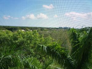 LAKEWOOD MIDRISE CONDO - Residential Lease