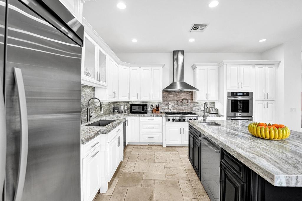 Lighthouse Point - Residential