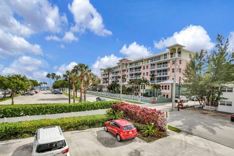 A home in Deerfield Beach