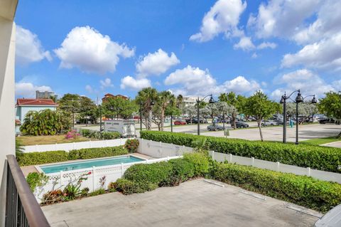 A home in Deerfield Beach