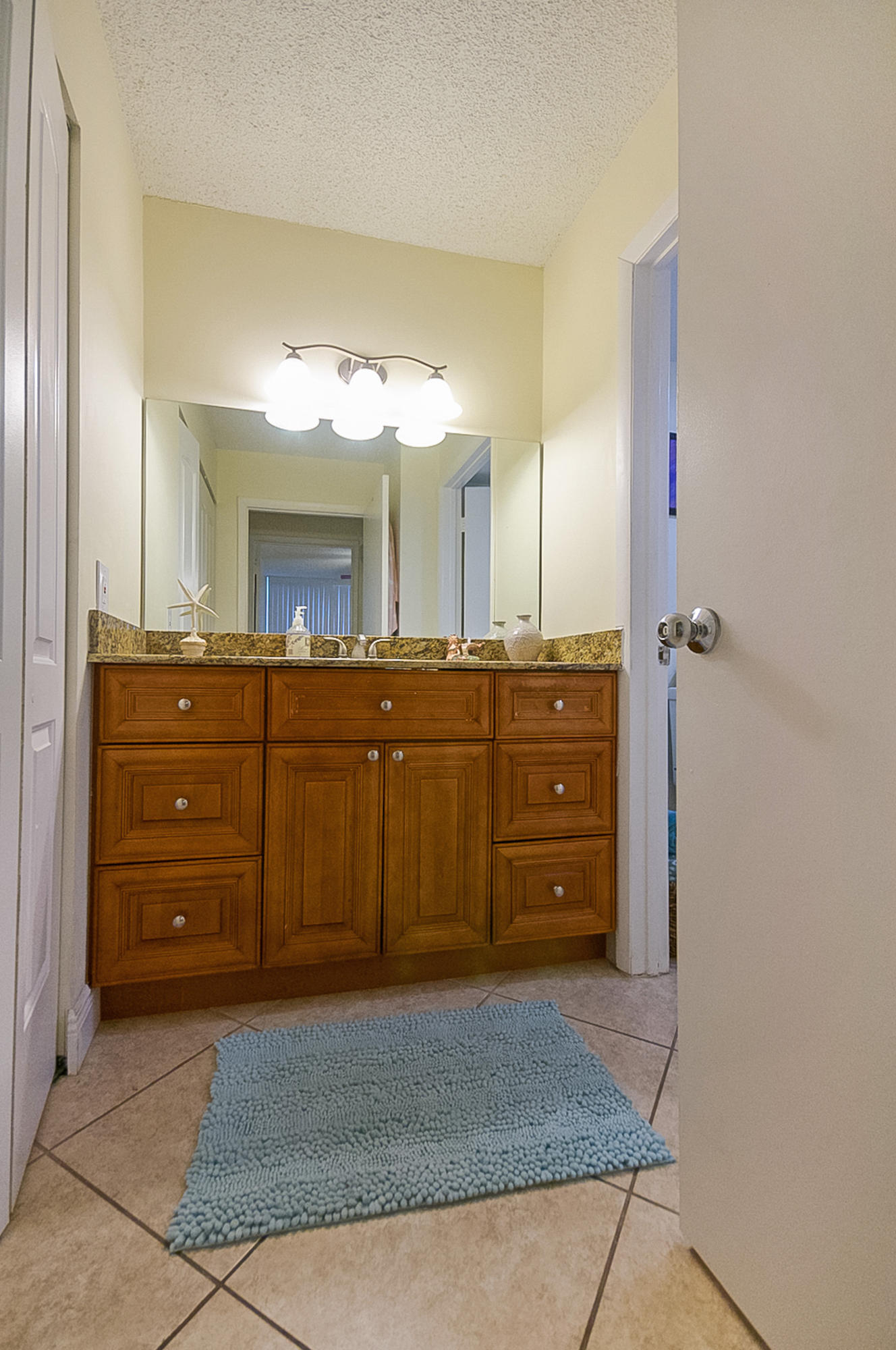 YACHT CLUB ON THE INTRACOASTAL CONDO - Residential Lease