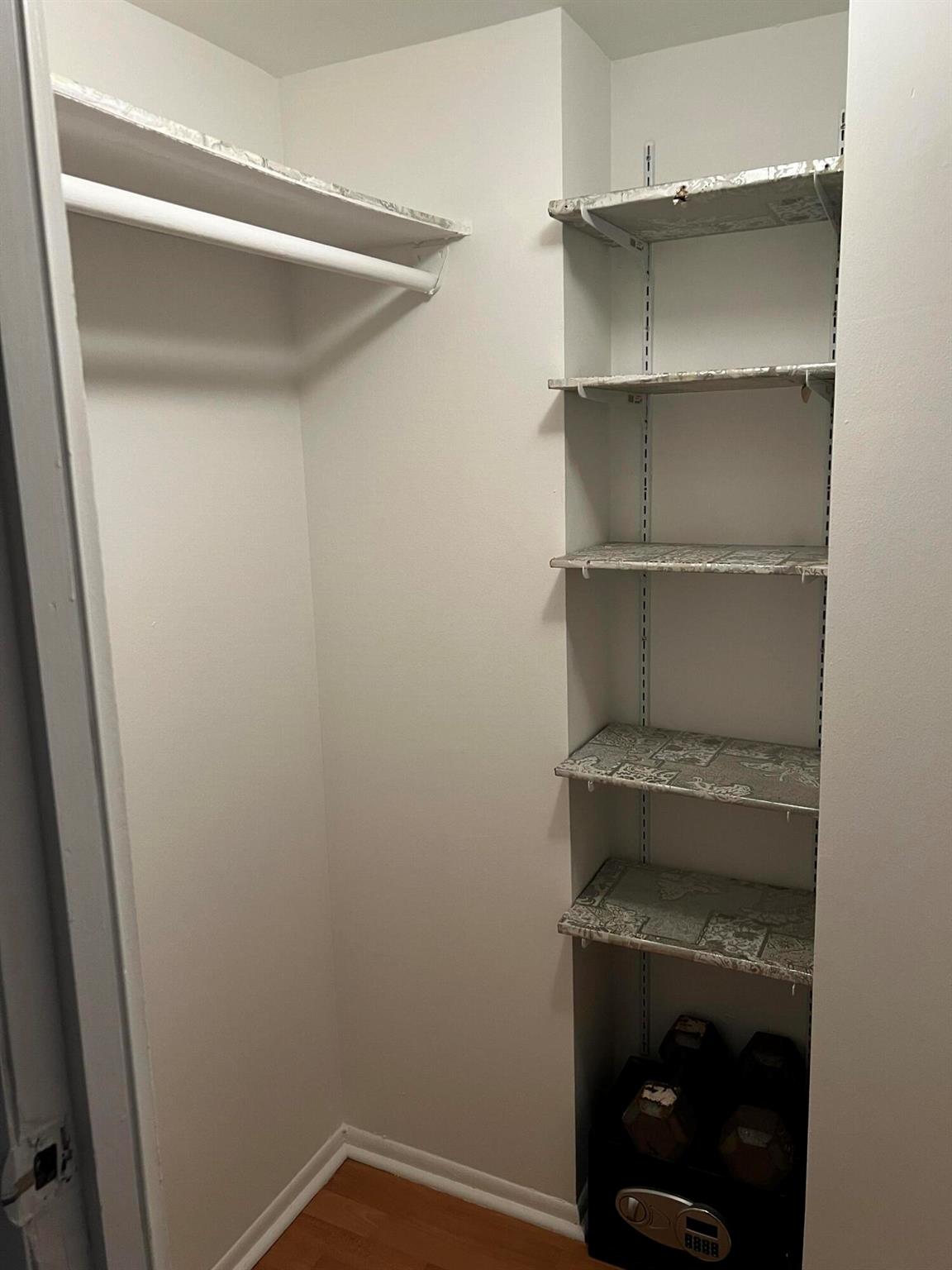 BRAVURA II CONDO - Residential Lease