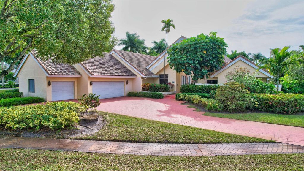 Photo of 7224 Ballantrae Court, Boca Raton, FL 33496 (MLS # R10946742)