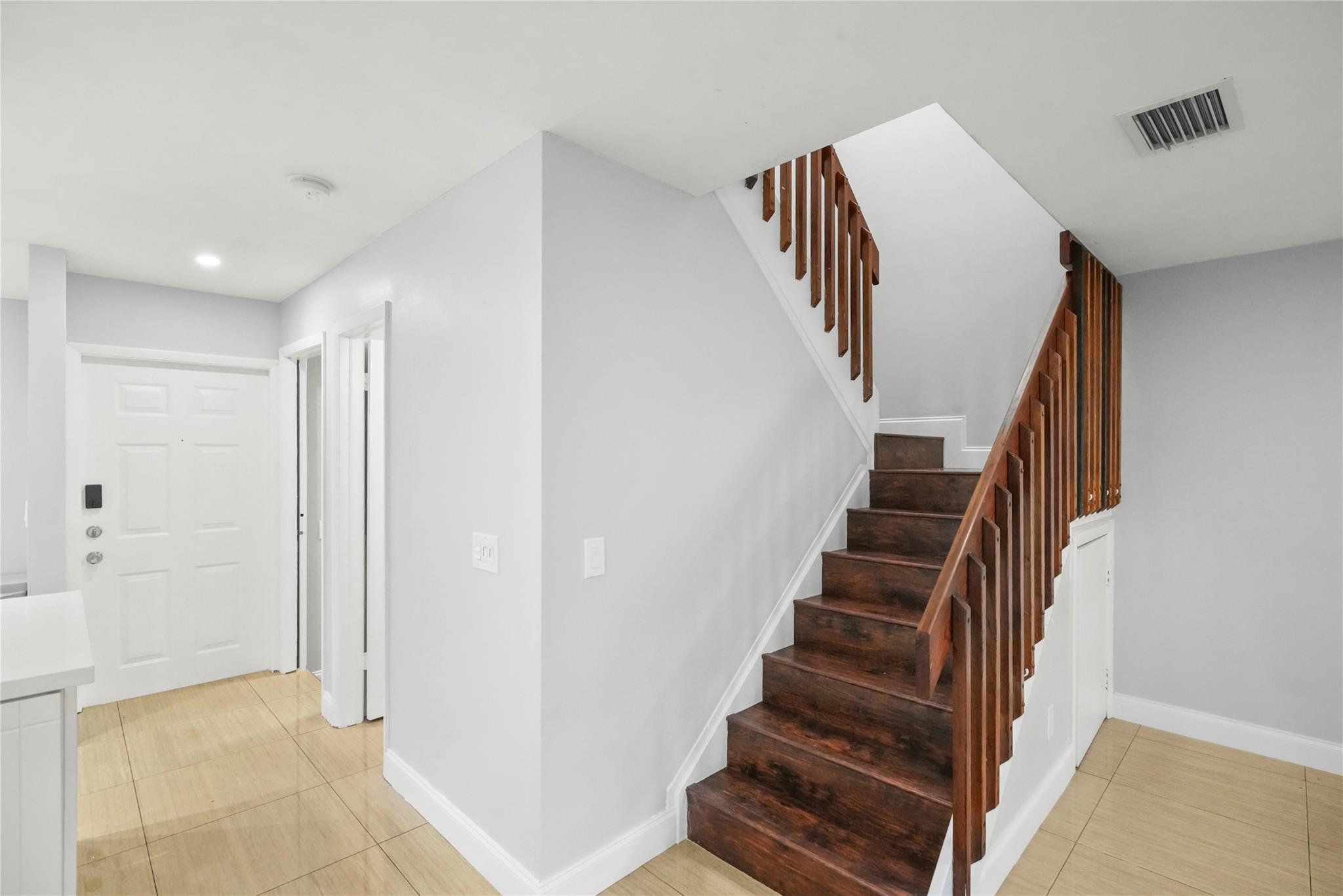 PEMBROKE POINTE SECTION T - Residential