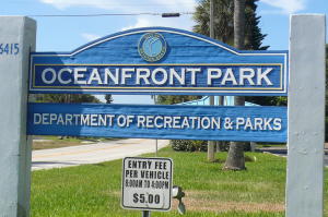 VILLAGE ROYALE GREENHILL - Residential