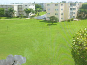 VILLAGE ROYALE GREENHILL - Residential