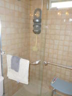 VILLAGE ROYALE GREENHILL - Residential