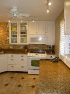 VILLAGE ROYALE GREENHILL - Residential