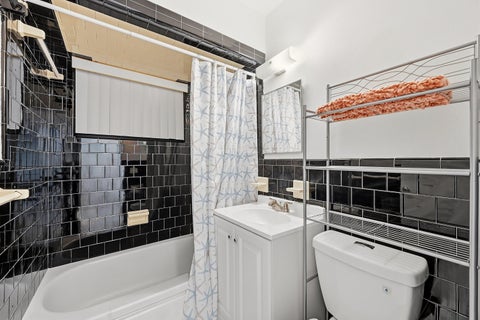 Tiny photo for 1716 N 25th Avenue, Hollywood, FL 33020 (MLS # B26045941)
