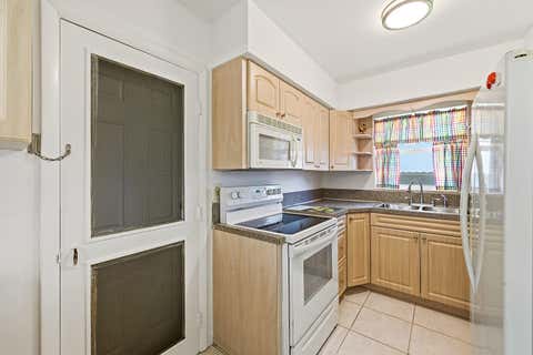 Tiny photo for 1716 N 25th Avenue, Hollywood, FL 33020 (MLS # B26045941)