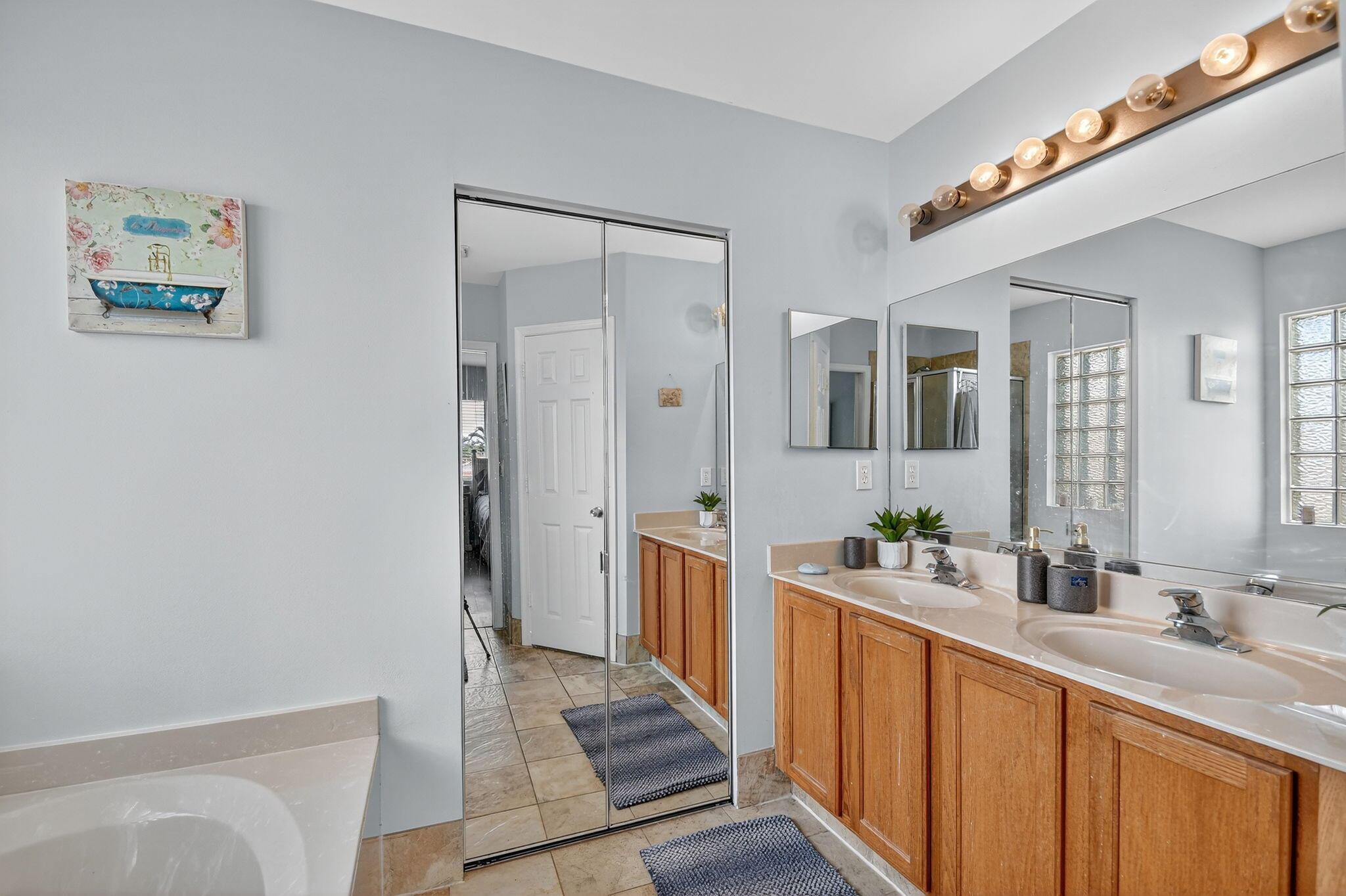 WILLOUGHBY FARMS - Residential