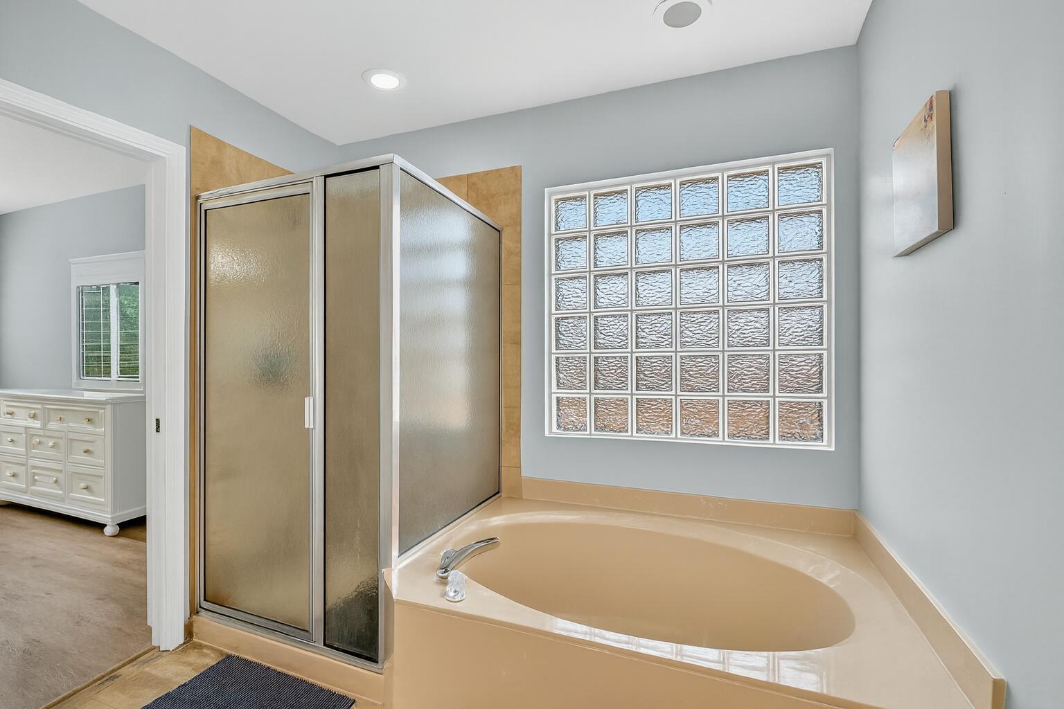 WILLOUGHBY FARMS - Residential