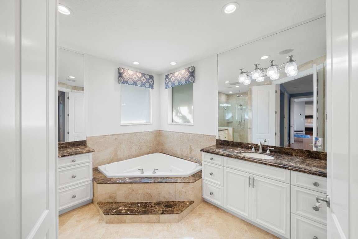 Lighthouse Point - Residential