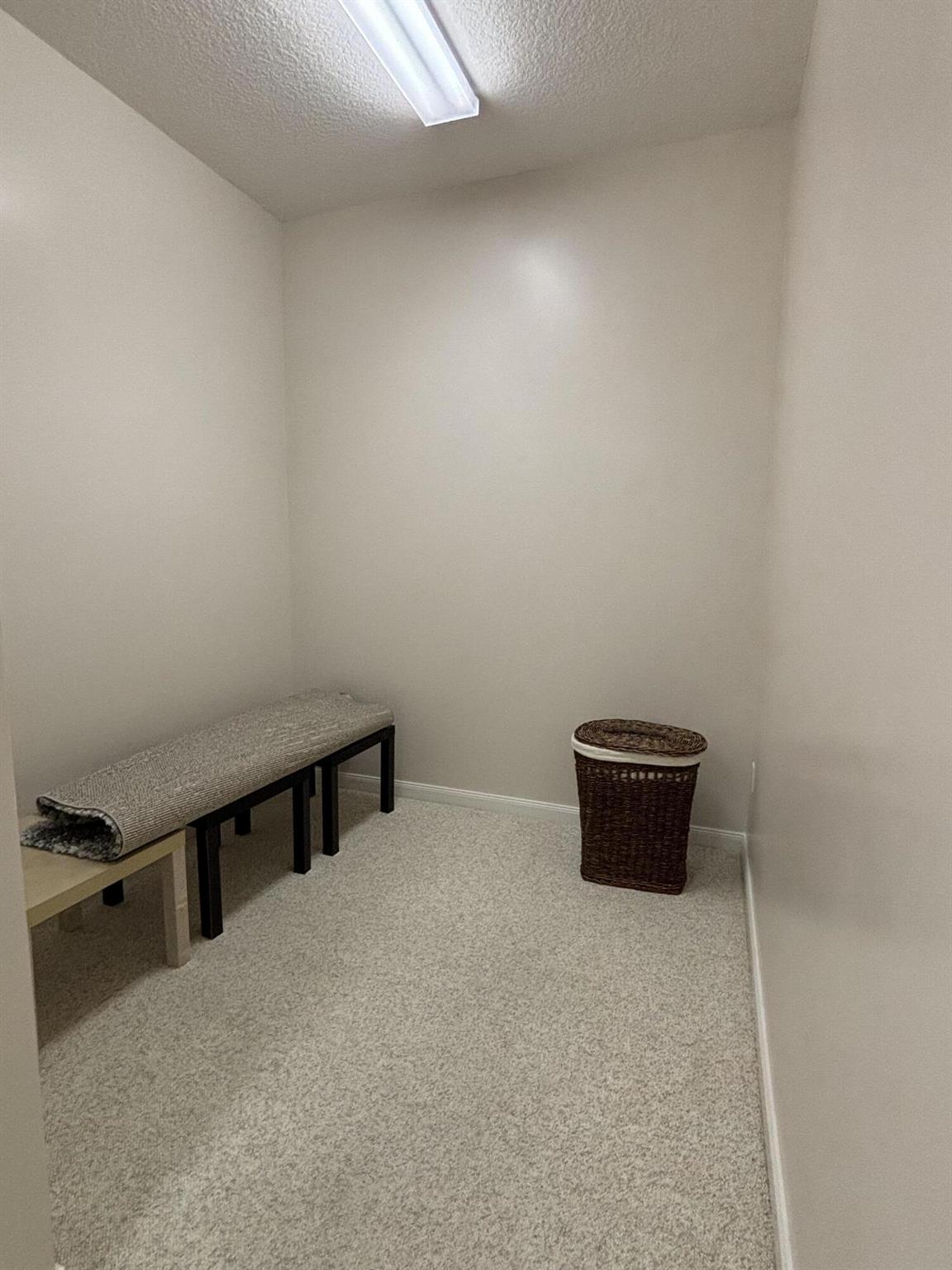 HARBOUR ISLE AT HUTCHINSO - Residential Lease