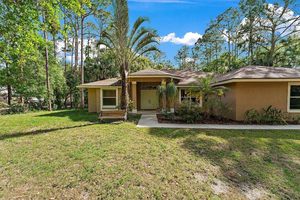 Photo of 18174 127th Drive N, Jupiter, FL 33478 (MLS # R11064016)