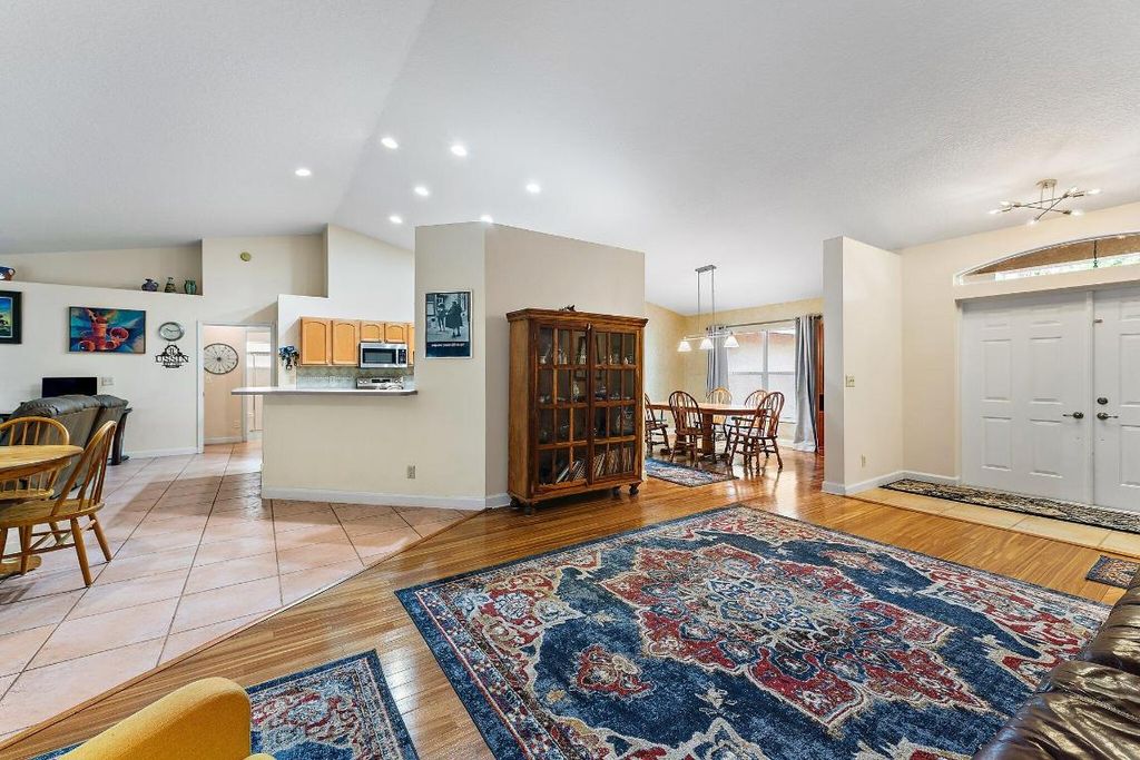 Photo of 18174 127th Drive N, Jupiter, FL 33478 (MLS # R11064016)