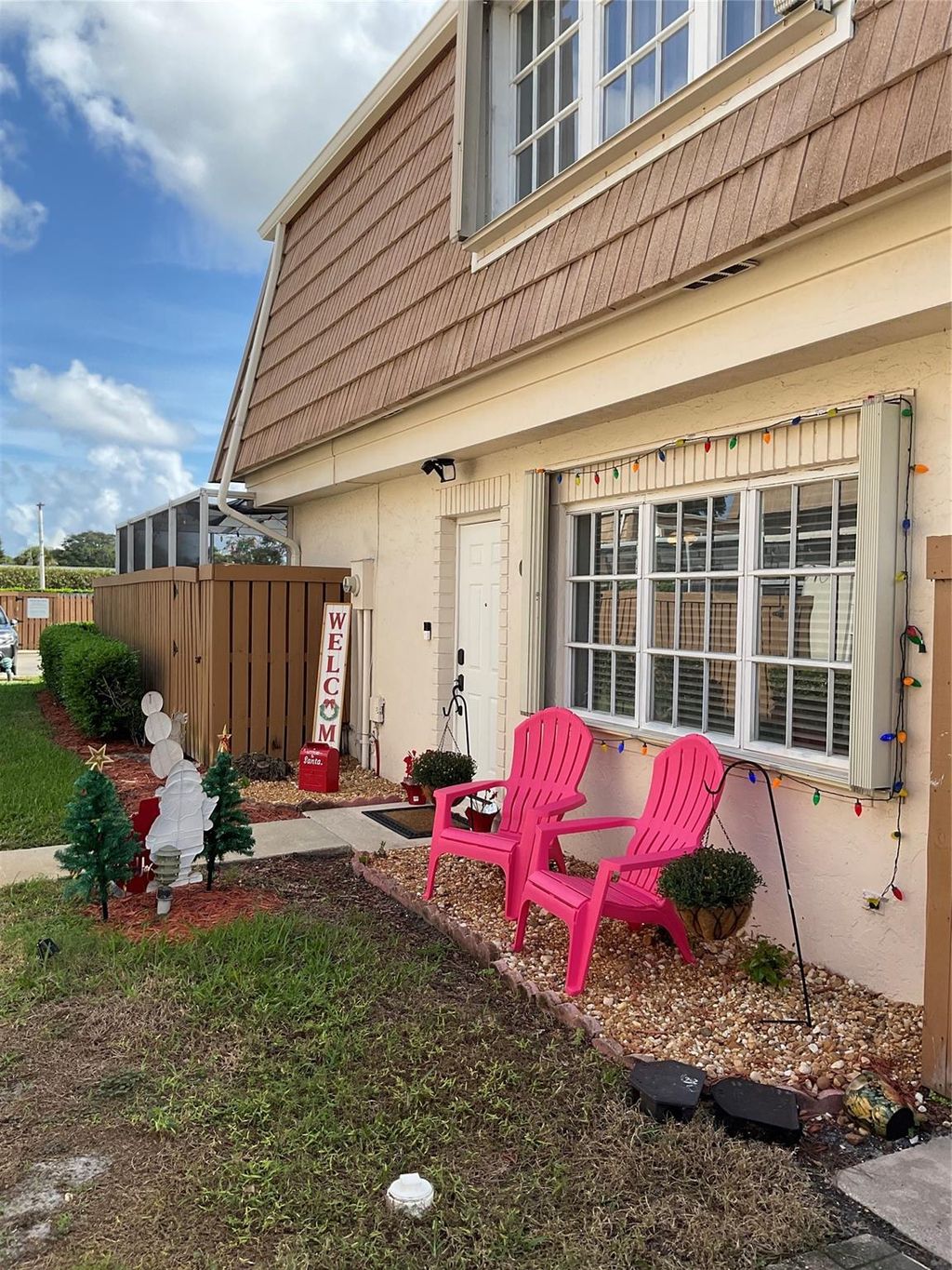 Photo of 11605 Winchester Dr #D, Palm Beach Gardens, FL 33410 (MLS # F10542171)