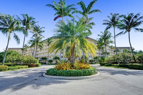 A home in Deerfield Beach